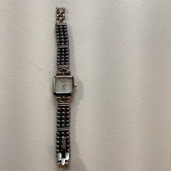 Vintage Main Line Gray Pearl and Silver Watch - Picture 2 of 4